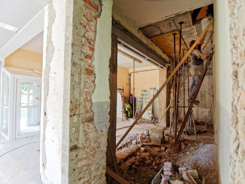 Project assessment on site during a renovation